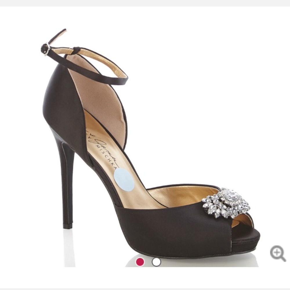 ~Badgley Mischka~ Peep toe ankle strap heels